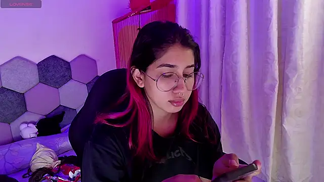 Snapshot of Horny_tgn chatting on April 2, 2026, 1:53 pm Horny tgn online show from April 2, 2026, 1:53 pm