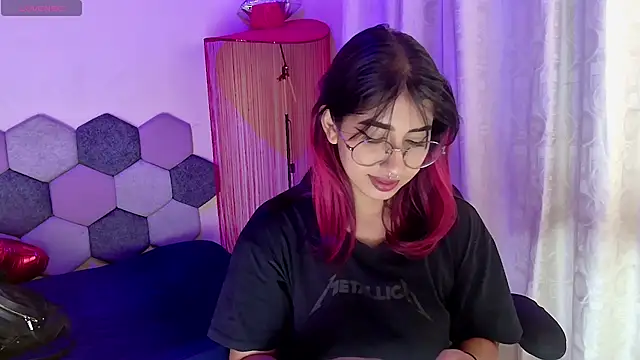 Snapshot of Horny_tgn chatting on April 23, 2026, 6:10 pm Horny tgn online show from April 23, 2026, 6:10 pm