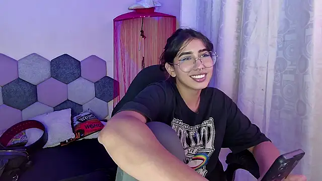 Snapshot of Horny_tgn chatting on May 19, 2026, 6:25 pm Horny tgn online show from May 19, 2026, 6:25 pm