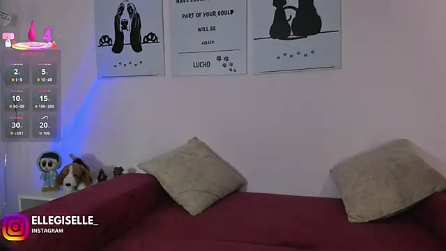 Snapshot of ElleGisellee chatting on September 30, 2025, 6:29 am ElleGisellee online show from September 30, 2025, 6:29 am