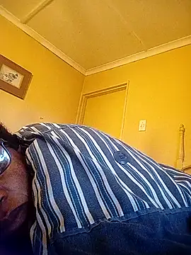 bustybillies online show from July 18, 2026, 5:00 am