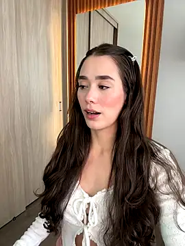 FridaKlein online show from September 30, 2025, 7:41 pm