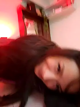 Snapshot of Lau1127 chatting on October 10, 2025, 9:47 pm Lau1127 online show from October 10, 2025, 9:47 pm