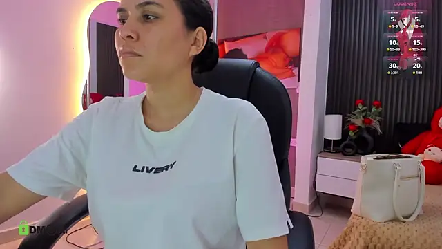 natasha  jackson online show from February 6, 2026, 12:08 pm