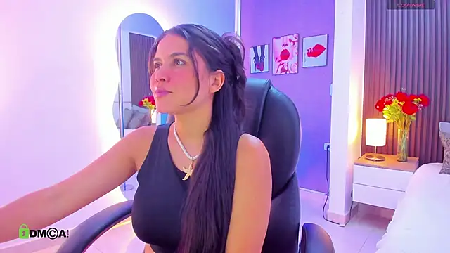 natasha  jackson online show from April 4, 2026, 8:39 pm