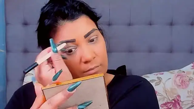 AmyCubes online show from February 3, 2025, 5:07 am