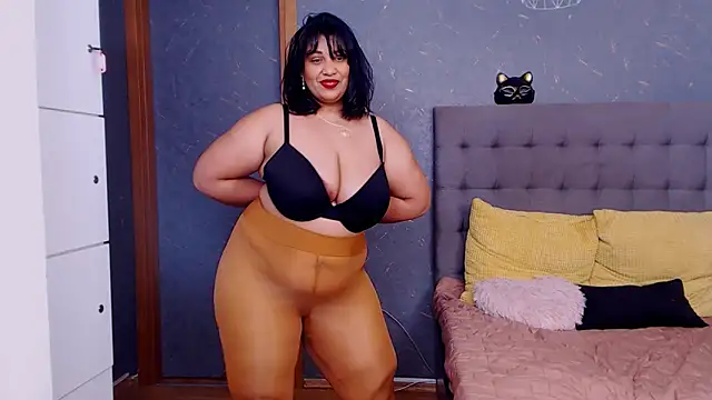 AmyCubes online show from March 19, 2025, 10:33 am