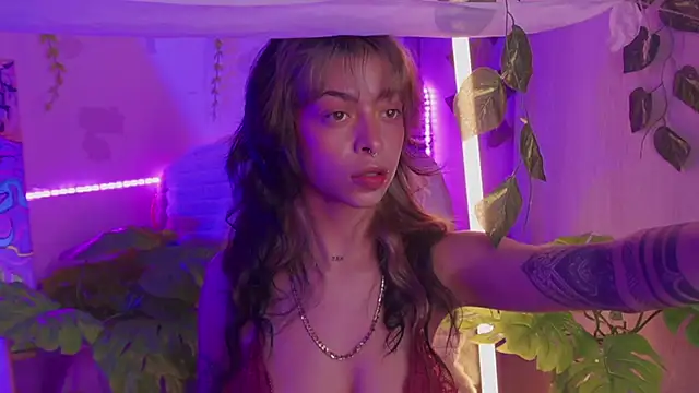 Kitty arts online show from February 28, 2025, 6:09 pm