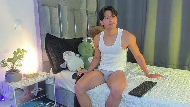 All3ssandr0 online show from February 17, 2026, 1:07 pm