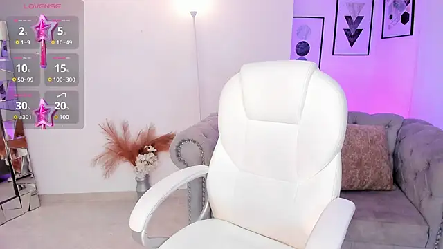 kendaall jenner  online show from December 10, 2024, 2:05 am