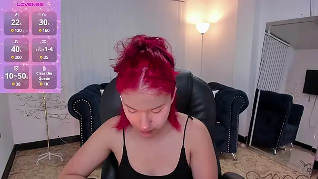 kendaall jenner  online show from February 7, 2025, 4:16 am