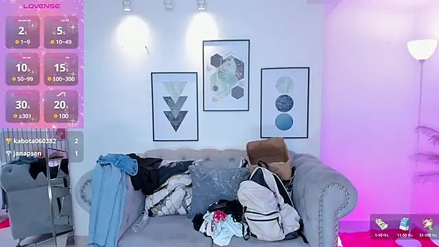 kendaall jenner  online show from March 17, 2025, 8:18 am