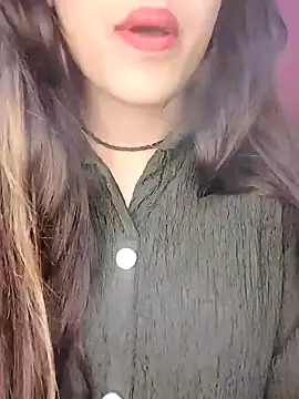 Snapshot of Sreya213 chatting on December 28, 2024, 6:18 pm Sreya213 online show from December 28, 2024, 6:18 pm