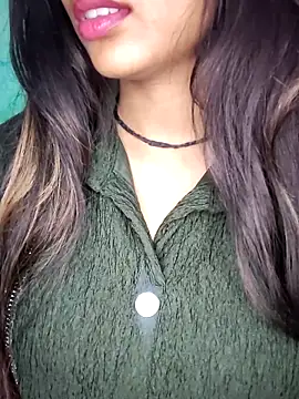 Snapshot of Sreya213 chatting on December 29, 2024, 9:39 am Sreya213 online show from December 29, 2024, 9:39 am