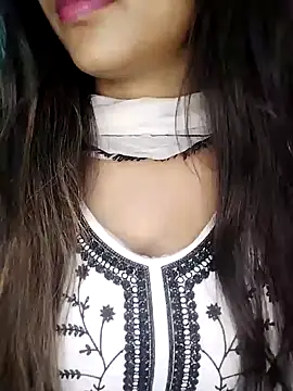 Snapshot of Sreya213 chatting on January 17, 2025, 7:27 pm Sreya213 online show from January 17, 2025, 7:27 pm