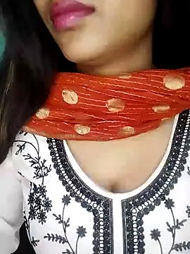 Snapshot of Sreya213 chatting on January 18, 2025, 5:04 pm Sreya213 online show from January 18, 2025, 5:04 pm