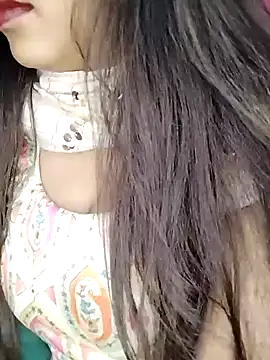 Snapshot of Sreya213 chatting on January 21, 2025, 6:33 am Sreya213 online show from January 21, 2025, 6:33 am