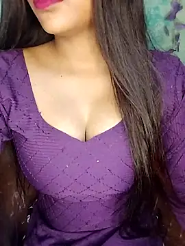 Snapshot of Sreya213 chatting on November 7, 2025, 7:52 am Sreya213 online show from November 7, 2025, 7:52 am