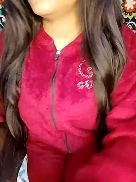 Snapshot of Sreya213 chatting on February 2, 2026, 12:04 pm Sreya213 online show from February 2, 2026, 12:04 pm