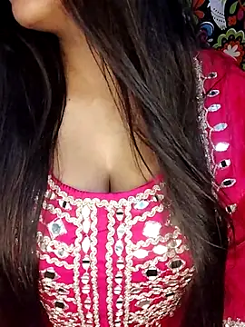 Snapshot of Sreya213 chatting on February 26, 2026, 5:56 pm Sreya213 online show from February 26, 2026, 5:56 pm