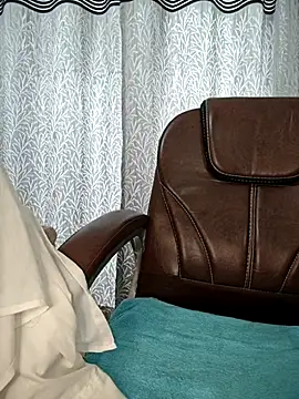 Rina777o online show from April 3, 2026, 9:07 am