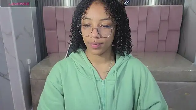 Violeth b online show from February 5, 2026, 12:54 pm