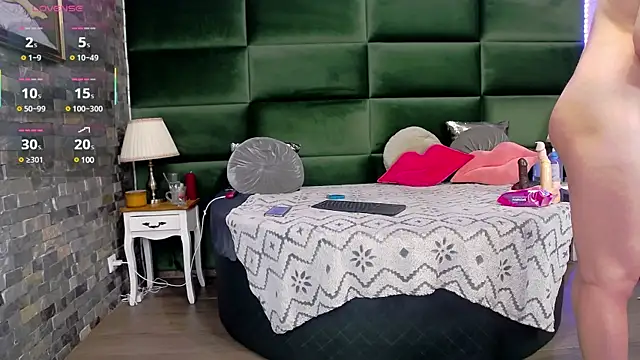 SelenSummer online show from February 21, 2025, 6:18 am