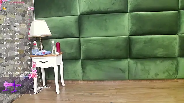 SelenSummer online show from November 10, 2025, 7:57 pm