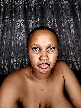 Snapshot of Sego_TeeTee chatting on February 15, 2026, 7:32 pm Sego TeeTee online show from February 15, 2026, 7:32 pm