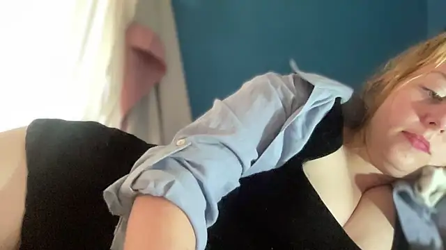 Snapshot of SkarlettRose96 chatting on September 21, 2025, 9:05 pm SkarlettRose96 online show from September 21, 2025, 9:05 pm