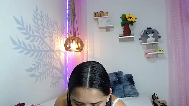 Alison Wiley online show from October 9, 2025, 6:00 am