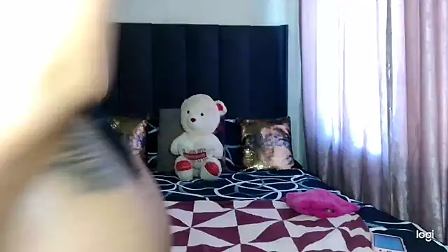 quenliyasa online show from September 22, 2025, 7:54 am