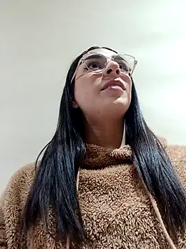 Snapshot of Crystal_channel1 chatting on December 15, 2024, 2:30 am Crystal channel1 online show from December 15, 2024, 2:30 am