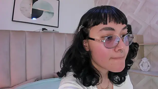 Haru Bonny online show from February 23, 2026, 8:17 pm