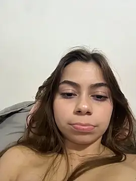 Snapshot of Lesbiandreams chatting on November 14, 2025, 5:17 am Lesbiandreams online show from November 14, 2025, 5:17 am