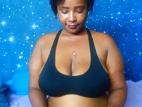 2Sweetysmile online show from February 20, 2025, 7:52 pm