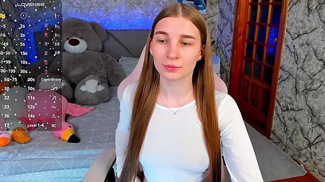  flowersweeet  online show from April 2, 2026, 9:23 pm