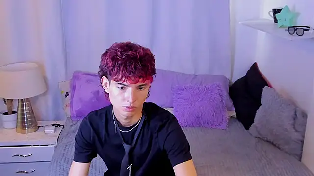 santy-kitty online show from April 25, 2026, 10:40 pm