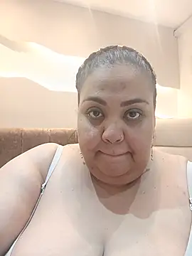 Snapshot of Alisson_am chatting on May 16, 2026, 7:12 pm Alisson am online show from May 16, 2026, 7:12 pm