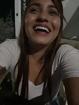 perlita05 online show from March 21, 2025, 1:56 am