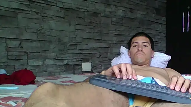 Snapshot of Sexylatin64 chatting on May 23, 2026, 4:00 pm Sexylatin64 online show from May 23, 2026, 4:00 pm