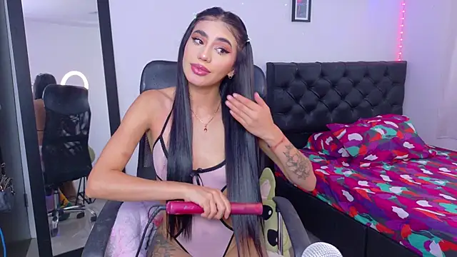 JulietaCheerr online show from November 12, 2025, 1:55 pm