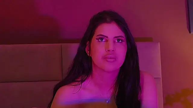 GiuliaHarvey online show from February 2, 2025, 6:15 am