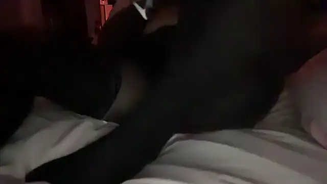 kinkysissyslut69 online show from October 20, 2025, 2:34 am