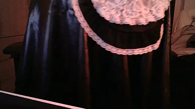 kinkysissyslut69 online show from December 21, 2025, 11:12 pm