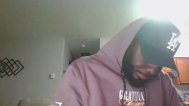 Snapshot of Stayinalive1992 chatting on October 28, 2025, 1:09 am Stayinalive1992 online show from October 28, 2025, 1:09 am