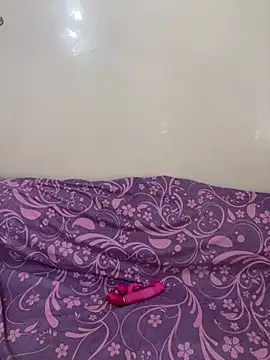 Snapshot of Layla-daloua chatting on March 25, 2026, 4:46 pm Layla-daloua online show from March 25, 2026, 4:46 pm