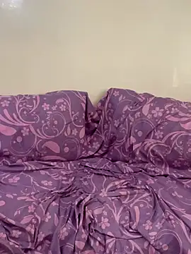 Snapshot of Layla-daloua chatting on April 1, 2026, 5:10 pm Layla-daloua online show from April 1, 2026, 5:10 pm