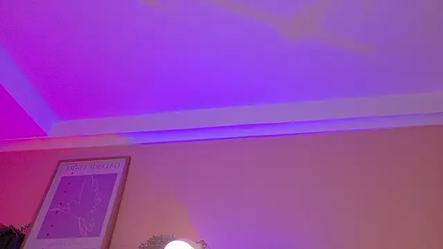 ParisFox  online show from February 26, 2026, 8:52 pm