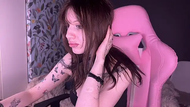 Snapshot of moundliicht1 chatting on May 13, 2026, 9:00 pm moundliicht1 online show from May 13, 2026, 9:00 pm